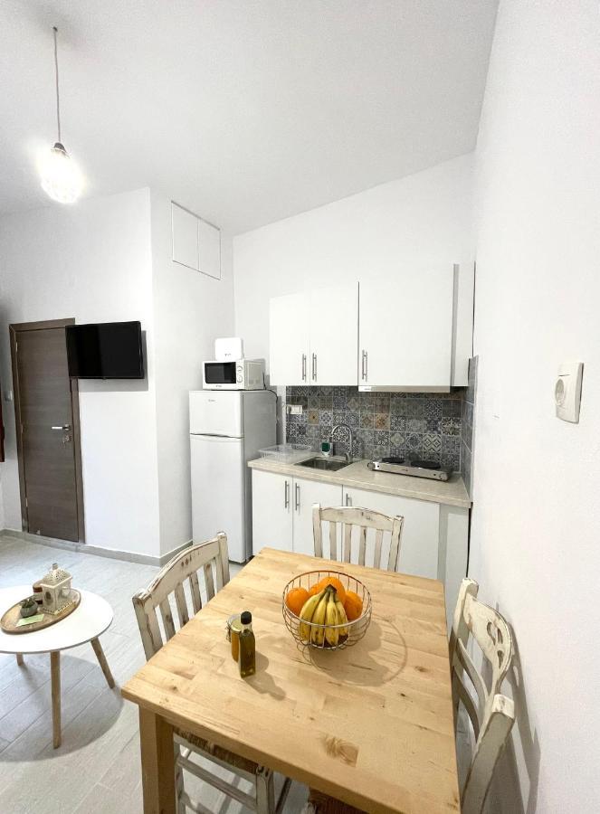 Ritsos Family Apartment Монемвазия Экстерьер фото