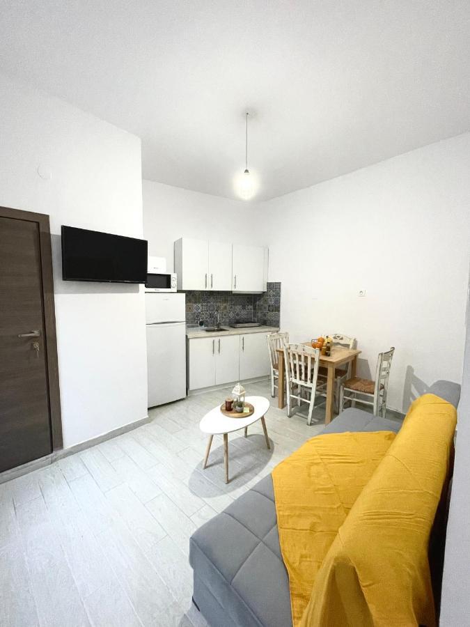 Ritsos Family Apartment Монемвазия Экстерьер фото